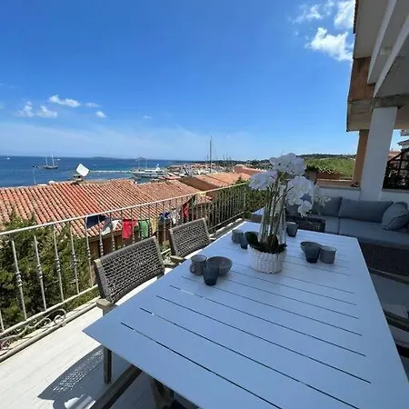 Elegante Trilocale Vista Mare A Porto Rotondo