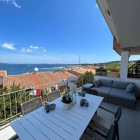 Elegante Trilocale Vista Mare A Porto Rotondo