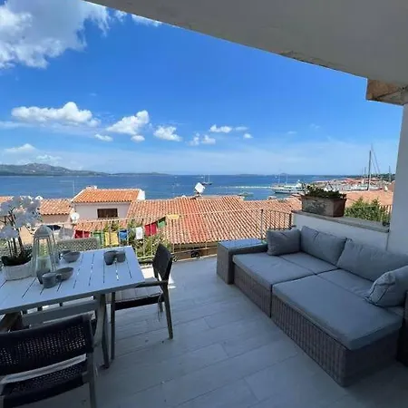 Elegante Trilocale Vista Mare A Porto Rotondo