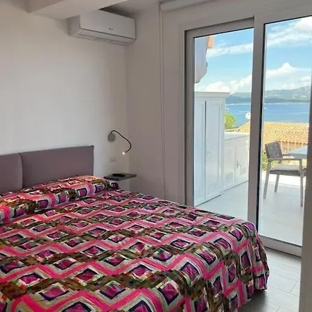 Elegante Trilocale Vista Mare A Holiday home *
